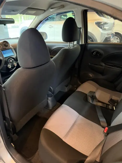 NISSAN March 1.0 12V 4P S FLEX, Foto 5