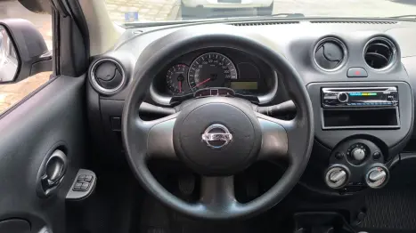 NISSAN March 1.0 16V 4P FLEX, Foto 9