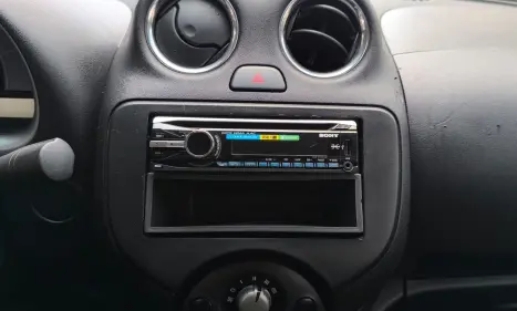 NISSAN March 1.0 16V 4P FLEX, Foto 10