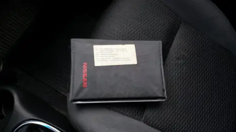 NISSAN March 1.0 16V 4P FLEX, Foto 11