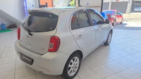 NISSAN March 1.0 16V 4P SV FLEX, Foto 2