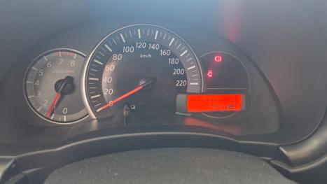 NISSAN March 1.0 16V 4P SV FLEX, Foto 3