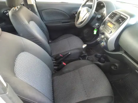 NISSAN March 1.6 16V 4P SV FLEX, Foto 10