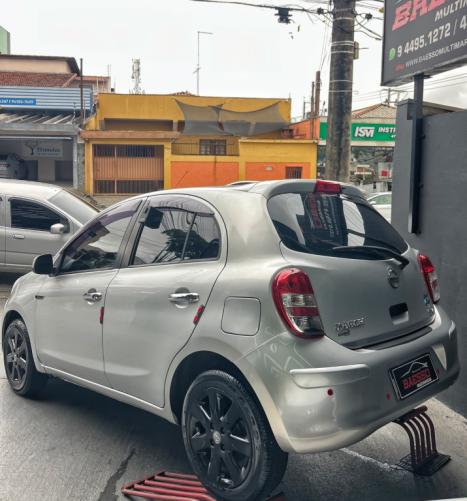 NISSAN March 1.6 16V 4P SV FLEX, Foto 4