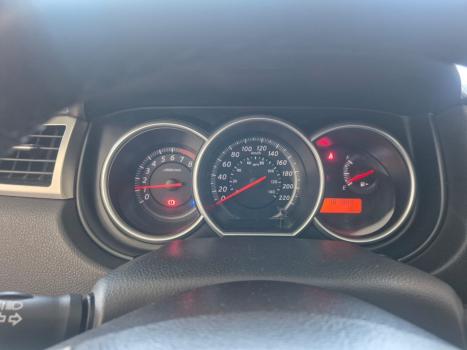 NISSAN Tiida Hatch 1.8 16V 4P S FLEX, Foto 9 NISSAN Tiida Hatch 1.8 16V 4P S FLEX, Foto 9