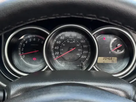 NISSAN Tiida Hatch 1.8 16V 4P SL FLEX, Foto 9