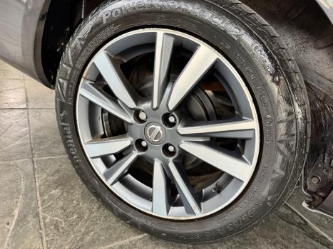 NISSAN Versa Sedan 1.6 16V 4P SL FLEX XTRONIC AUTOM�TICO CVT, Foto 13