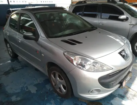 PEUGEOT 207 Hatch 1.4 QUIKSILVER FLEX, Foto 1