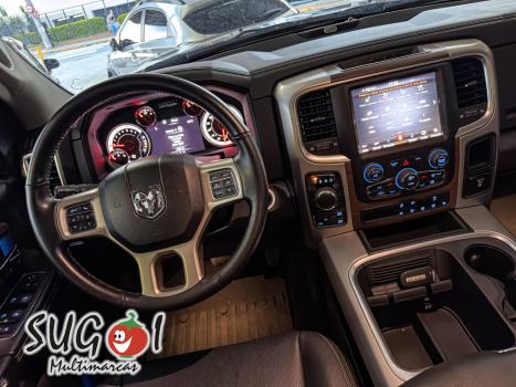 RAM Classic 5.7 V8 32V 4P HEMI LARAMIE NIGHT EDITION AUTOM�TICO, Foto 10