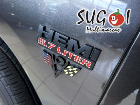 RAM Classic 5.7 V8 32V 4P HEMI LARAMIE NIGHT EDITION AUTOM�TICO, Foto 16