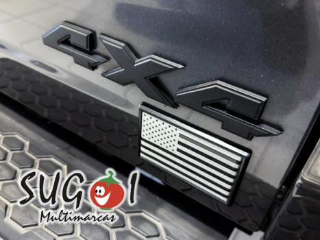 RAM Classic 5.7 V8 32V 4P HEMI LARAMIE NIGHT EDITION AUTOM�TICO, Foto 17