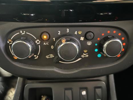 RENAULT Duster 2.0 16V 4P FLEX DYNAMIQUE AUTOM�TICO, Foto 6