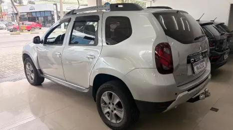 RENAULT Duster 2.0 16V 4P FLEX DYNAMIQUE AUTOMÁTICO, Foto 12