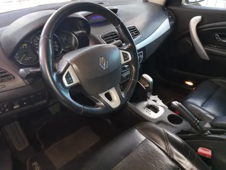 RENAULT Fluence 2.0 16V 4P FLEX DYNAMIQUE AUTOM�TICO, Foto 5