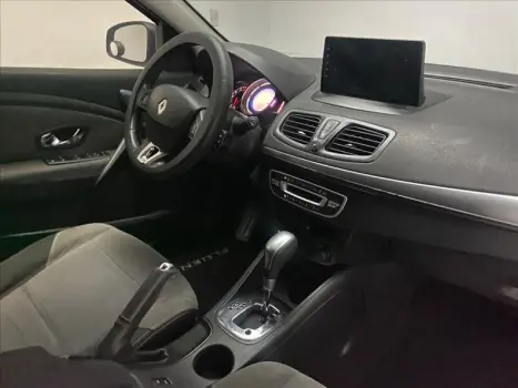 RENAULT Fluence 2.0 16V 4P FLEX DYNAMIQUE AUTOM�TICO, Foto 16
