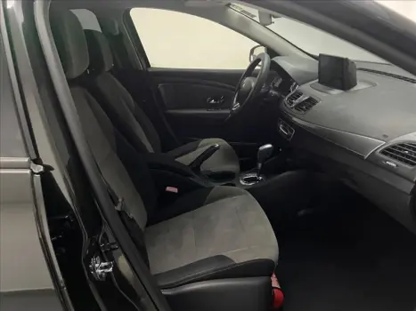 RENAULT Fluence 2.0 16V 4P FLEX DYNAMIQUE AUTOM�TICO, Foto 18