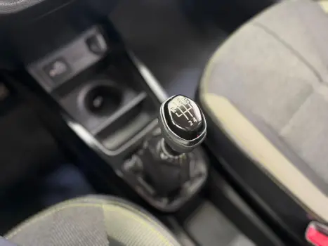 RENAULT Kwid 1.0 12V 4P SCE FLEX OUTSIDER, Foto 13