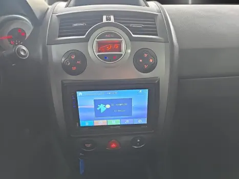 RENAULT Megane Sedan 1.6 16V 4P FLEX DYNAMIQUE, Foto 11