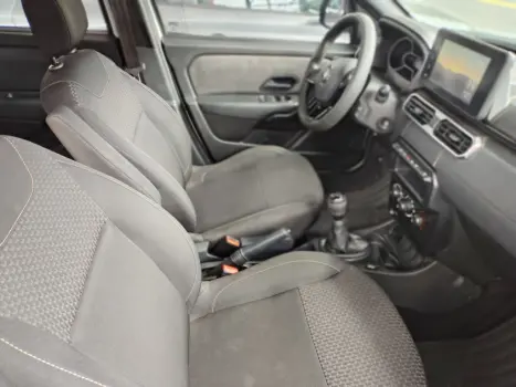 RENAULT Oroch 1.6 16V 4P FLEX INTENSE, Foto 11