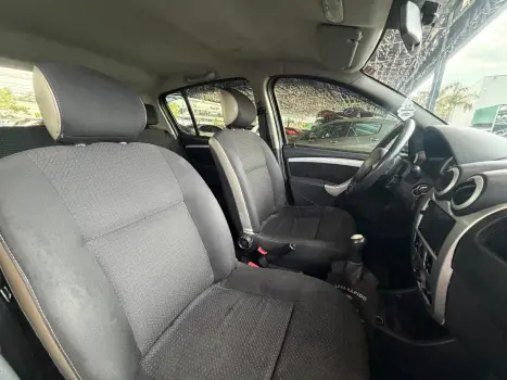 RENAULT Sandero 1.6 16V 4P FLEX STEPWAY, Foto 8