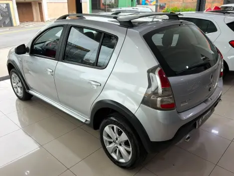 RENAULT Sandero 1.6 16V 4P FLEX SCE STEPWAY DINAMIQUE, Foto 19