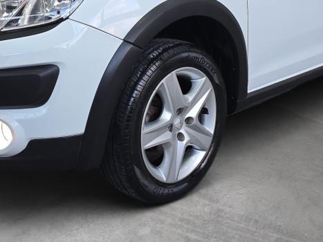 RENAULT Sandero , Foto 8