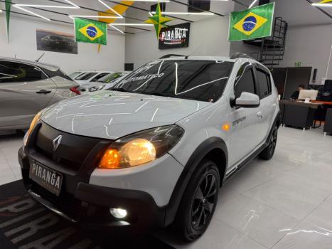 RENAULT Stepway 1.6 16V 4P FLEX ICONIC X-TONIC AUTOM�TICO CVT, Foto 3