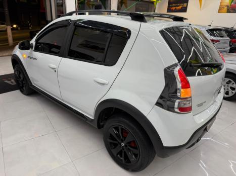 RENAULT Stepway 1.6 16V 4P FLEX ICONIC X-TONIC AUTOM�TICO CVT, Foto 4