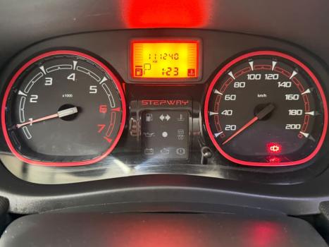 RENAULT Stepway 1.6 16V 4P FLEX ICONIC X-TONIC AUTOM�TICO CVT, Foto 8