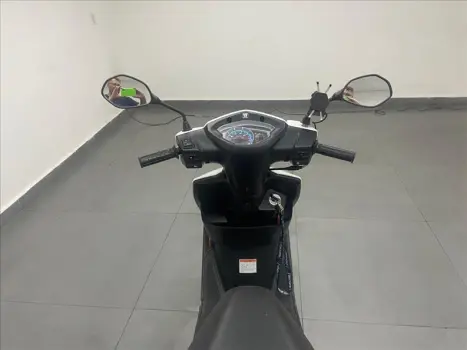 SUZUKI Burgman 125 , Foto 12