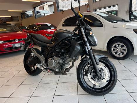 SUZUKI Gladius 650 , Foto 4
