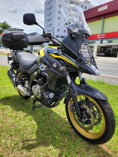 SUZUKI V-Strom DL 650 XT, Foto 2