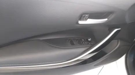 TOYOTA Corolla 2.0 16V 4P FLEX XEI DIRECT SHIFT AUTOM�TICO CVT, Foto 15