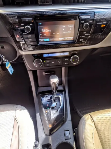 TOYOTA Corolla 2.0 16V 4P FLEX XEI DIRECT SHIFT AUTOM�TICO CVT, Foto 11