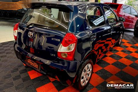 TOYOTA Etios Hatch 1.3 16V 4P FLEX X, Foto 2 TOYOTA Etios Hatch 1.3 16V 4P FLEX X, Foto 2