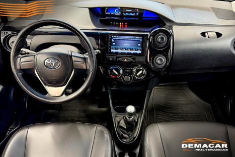 TOYOTA Etios Hatch 1.3 16V 4P FLEX X, Foto 9 TOYOTA Etios Hatch 1.3 16V 4P FLEX X, Foto 9
