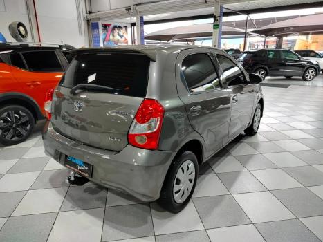 TOYOTA Etios Hatch 1.5 16V 4P FLEX XS AUTOMTICO, Foto 6