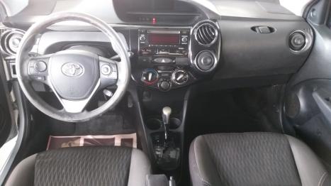 TOYOTA Etios Hatch 1.5 16V 4P FLEX XS AUTOM�TICO, Foto 7