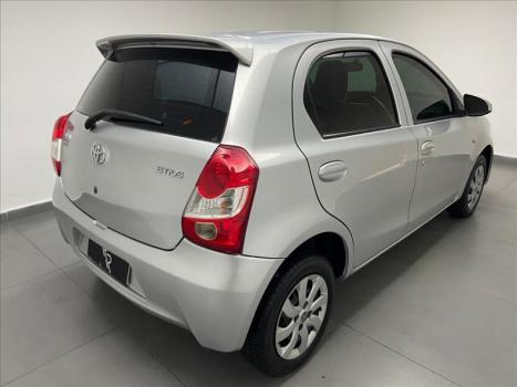 TOYOTA Etios Hatch 1.3 16V 4P FLEX X, Foto 5