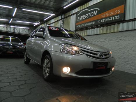 TOYOTA Etios Hatch 1.3 16V 4P FLEX X AUTOM�TICO, Foto 12