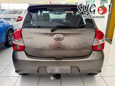 TOYOTA Etios Hatch 1.5 16V 4P FLEX XS AUTOM�TICO, Foto 5