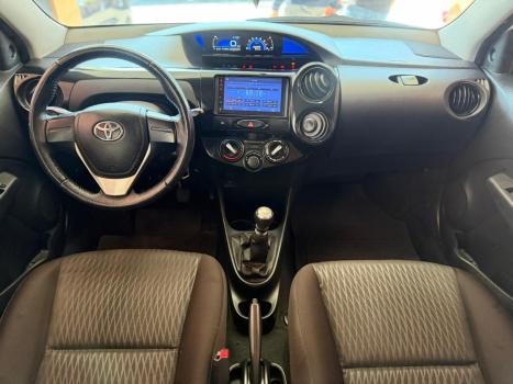 TOYOTA Etios Hatch 1.3 16V 4P FLEX X, Foto 10