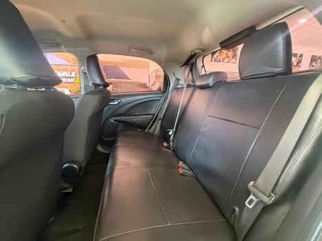 TOYOTA Etios Hatch 1.3 16V 4P FLEX X, Foto 13