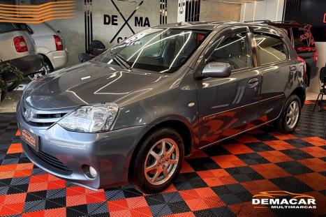 TOYOTA Etios Hatch 1.3 16V 4P FLEX XS, Foto 2