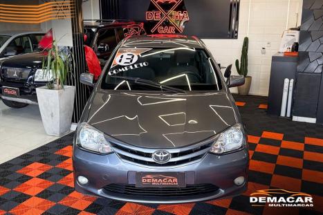 TOYOTA Etios Hatch 1.3 16V 4P FLEX XS, Foto 3