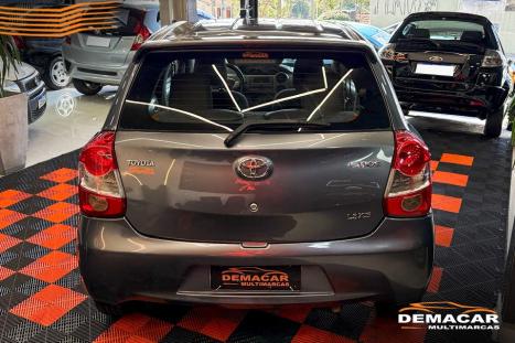 TOYOTA Etios Hatch 1.3 16V 4P FLEX XS, Foto 5