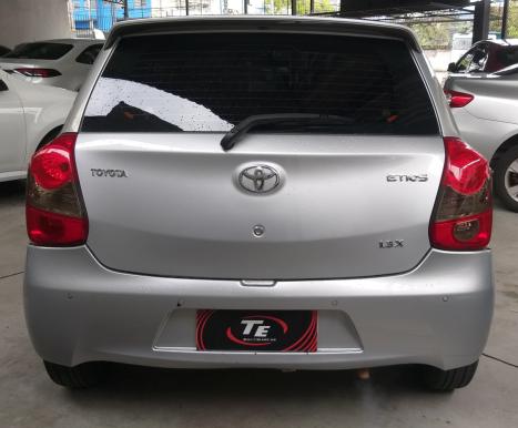 TOYOTA Etios Hatch 1.3 16V 4P FLEX X, Foto 3