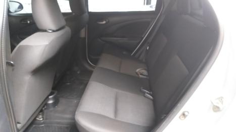 TOYOTA Etios Hatch 1.3 16V 4P FLEX X, Foto 6