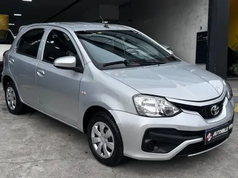 TOYOTA Etios Hatch 1.3 16V 4P FLEX X, Foto 1