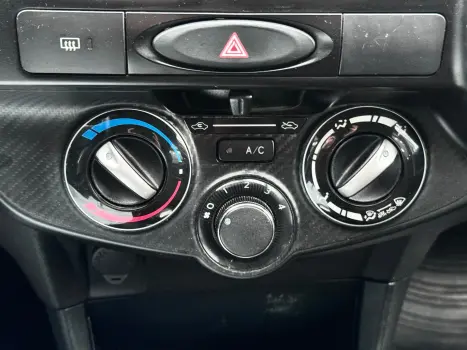 TOYOTA Etios Hatch 1.3 16V 4P FLEX X, Foto 10
